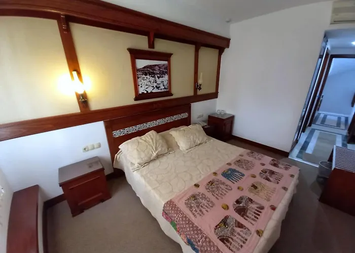 Goezen 酒店 博德鲁姆