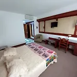 Hotel Goezen *
